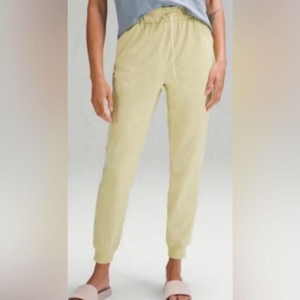Lululemon Men's Yellow Bottoms